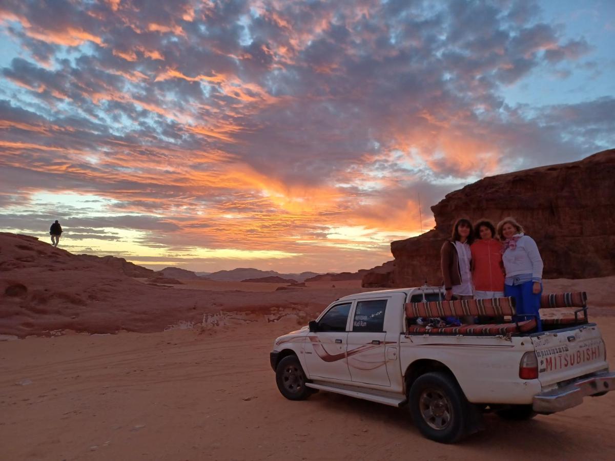 Falling Stars Camp Wadi Rum Exterior foto