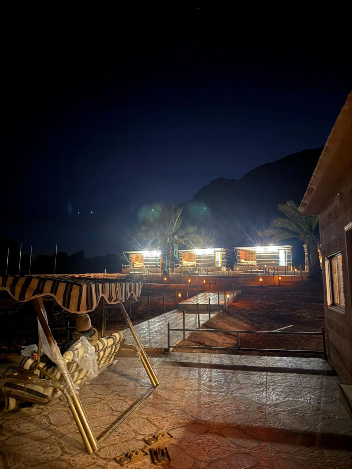 Falling Stars Camp Wadi Rum Exterior foto