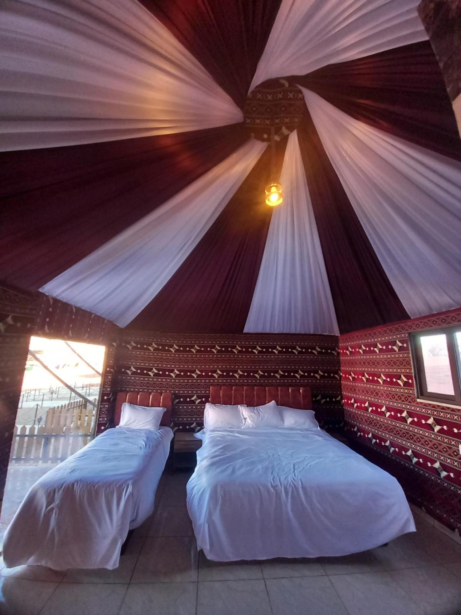Falling Stars Camp Wadi Rum Exterior foto