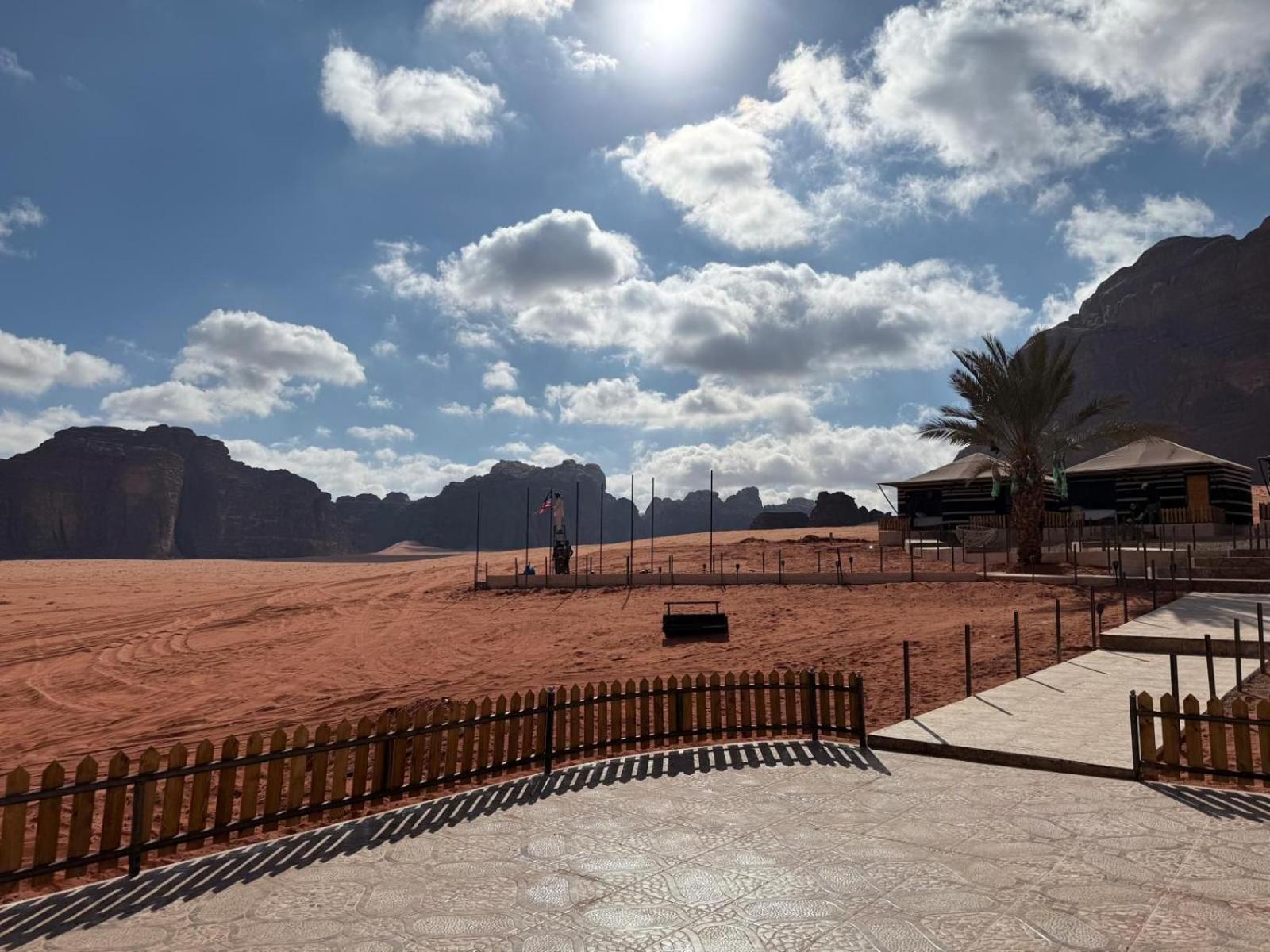 Falling Stars Camp Wadi Rum Exterior foto