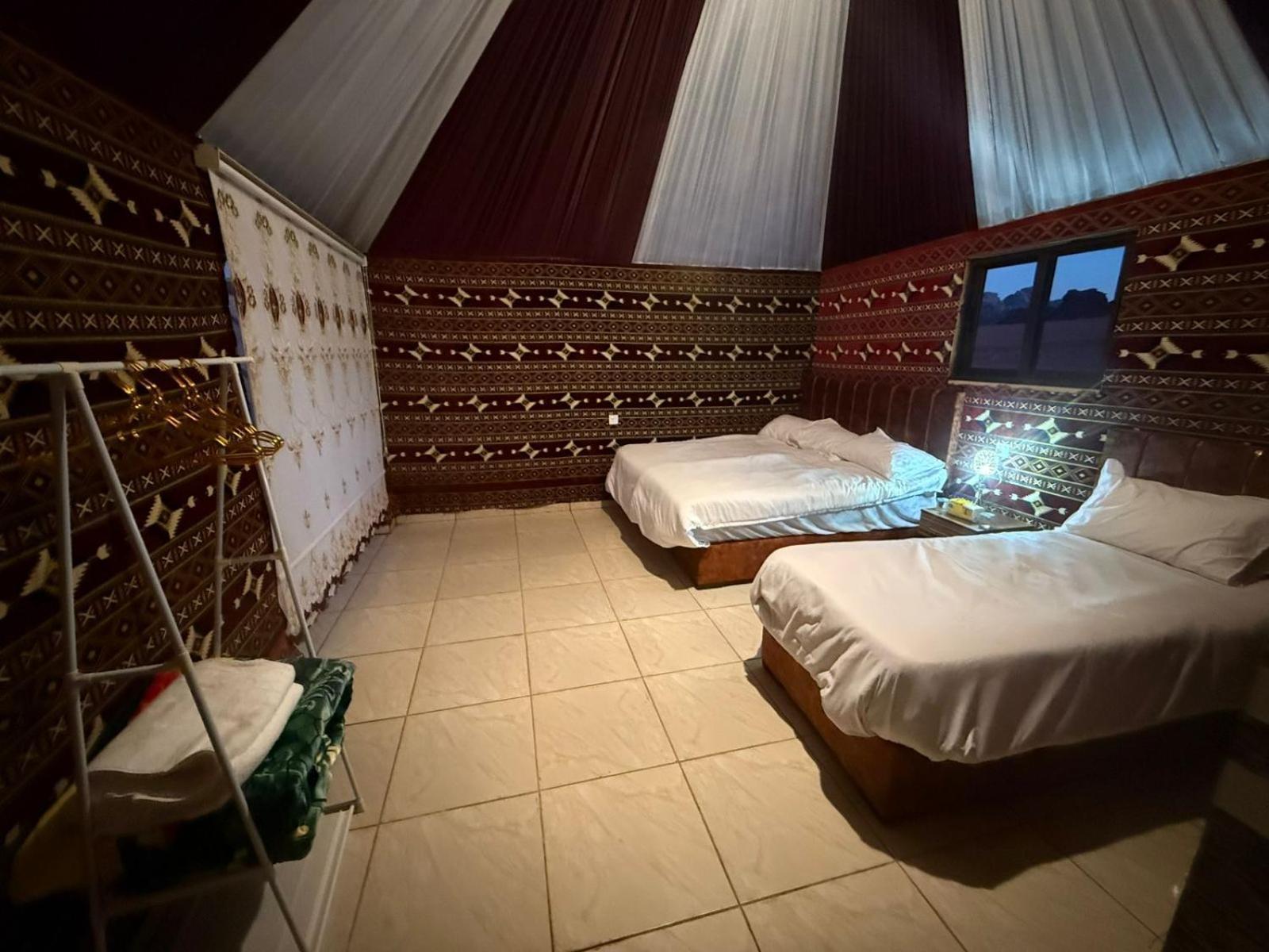 Falling Stars Camp Wadi Rum Exterior foto